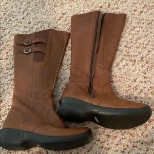 Keen leather boots